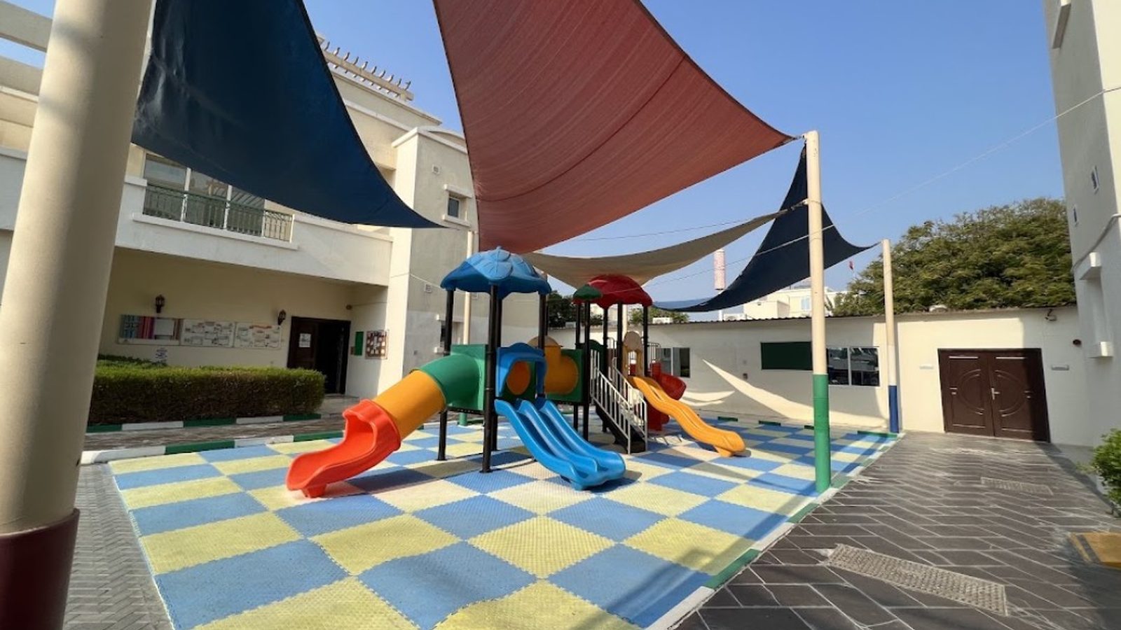 مدرسة غراس العالمية